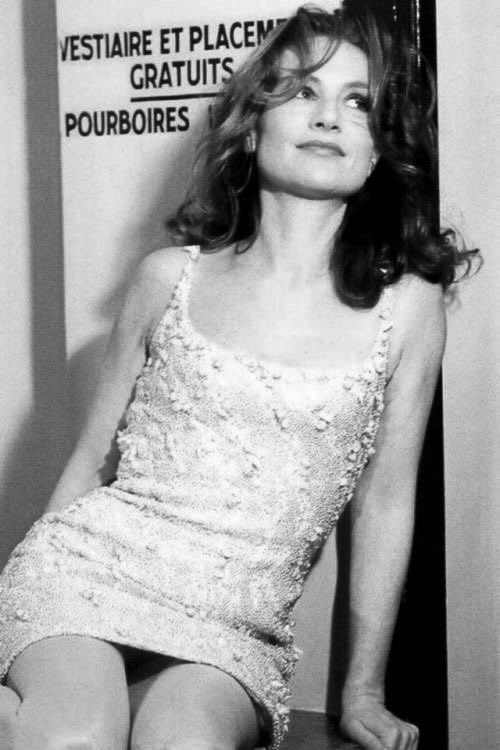 sapphicmacbeth's tweet photo. isabelle huppert 🖤 https://t.co/Hrur3BFZzQ