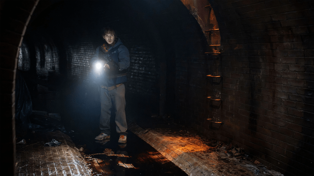 NeoVizion's tweet photo. The game's lore is nearly non-existent, and yet, Zach Cregger still managed to make the most Resident Evil-like movie out of the previous seven live action films. Gahdam this was a good fawking movie!! 
#ResidentEvil https://t.co/6tFqlCBysC