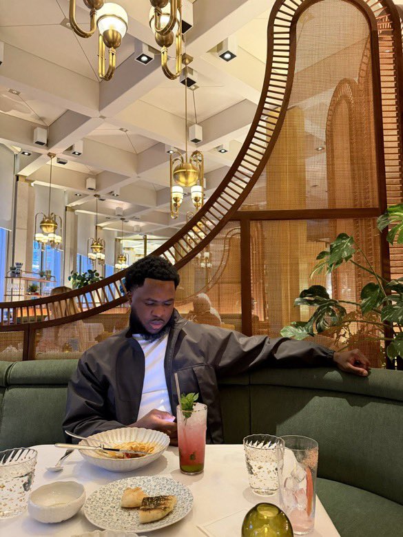 iM_dLuccK's tweet photo. Proof of life 🏄🏾‍♂️ https://t.co/uMb4emja9T