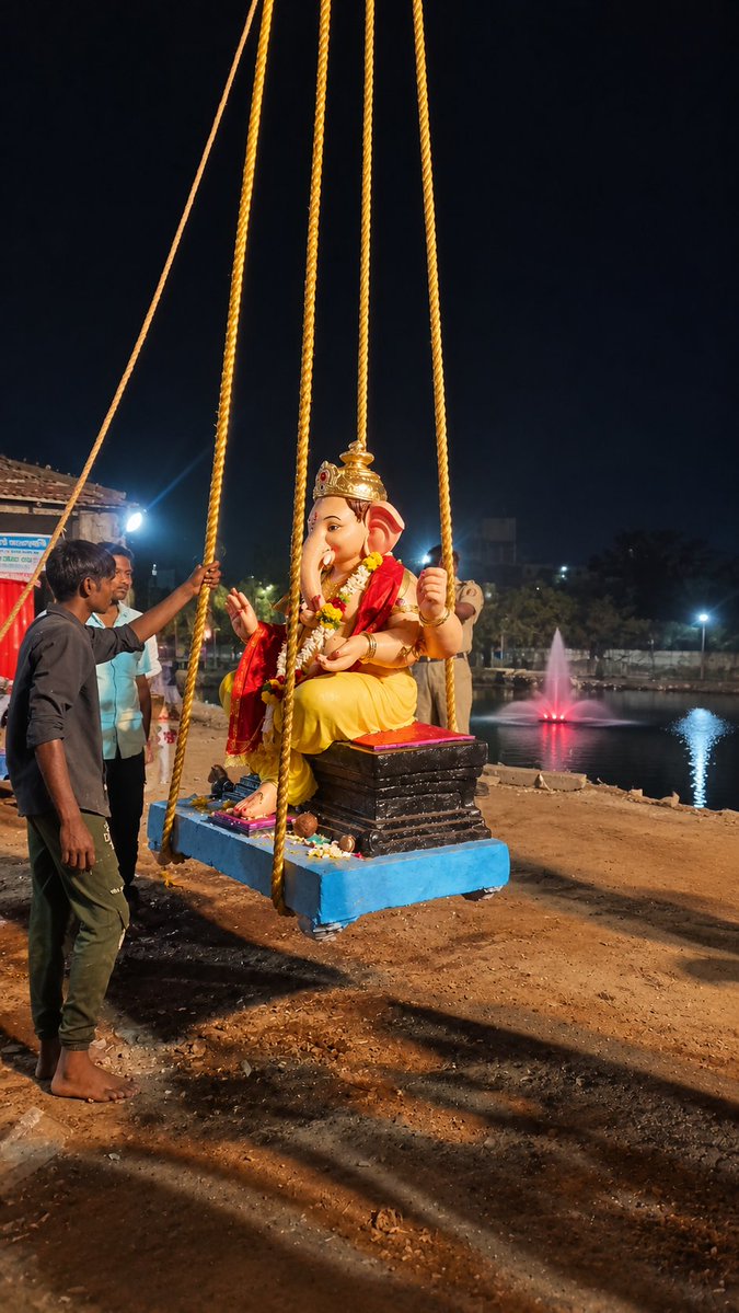 BhongaleSimona's tweet photo. पुढच्या वर्षी लवकर या 🙏🏻🥺 https://t.co/u5GPI1LKCT