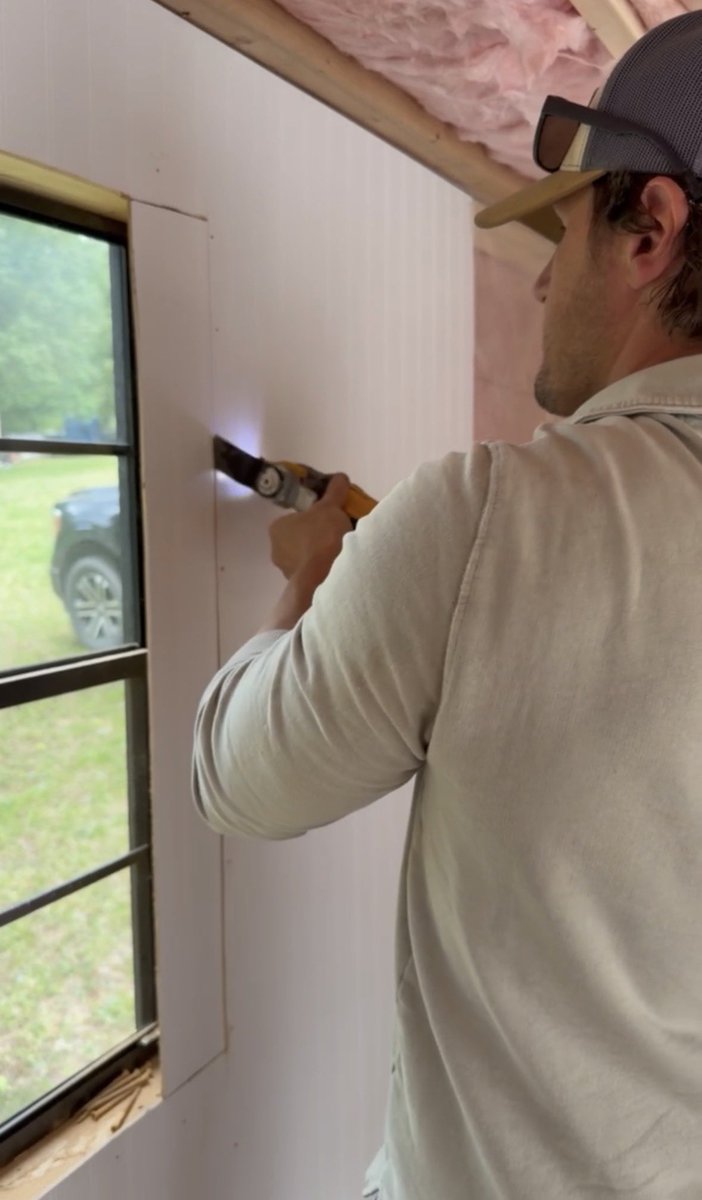CollinJHumphrey's tweet photo. Don’t sleep on the low hanging fruit in construction.

Home repairs.
Handyman work.
Drywall patches.
Door repairs.
Trim.
Small plumbing fixes.
Punch list stuff nobody wants to mess with.

Everybody wants the $50k remodel.

Meanwhile, there are guys quietly stacking $500–$2,000 jobs every day with almost no overhead and minimal tools. 

Get good. Be reliable. Answer the phone. Show up when you say you will.

One man band can earn a cushy $1,000 a day, build a $250k income after expenses, work about 10 months out of the year, and never touch a massive project.

There’s a lot of money hiding in the “small stuff.” That most homeowners and companies aren’t willing to touch.