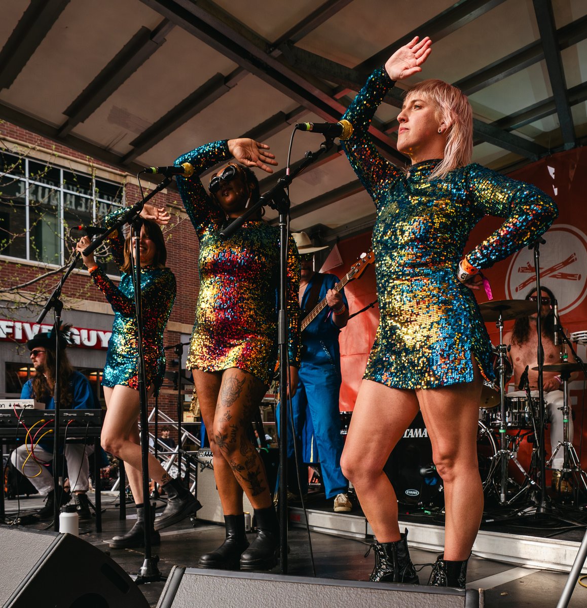 treefortfest's tweet photo. Treefort is all about discovery ✨ Who is your favorite band or artist you’ve stumbled upon at the fest? 

🎧 Speaking of artists, submissions for #treefort2027 are still open!

Don't wait → link in our bio to submit! https://t.co/1ZMZCKc33J