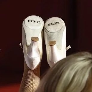 sabbyler's tweet photo. the lyrics on the bottom of sabrina’s shoes were the cutest little detail https://t.co/Gk2HfcwAMf