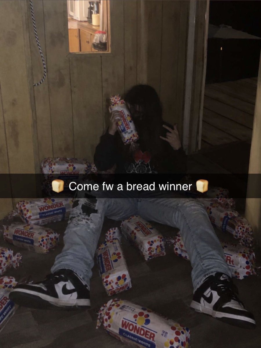 Dam024real_'s tweet photo. Baddies only 😭✌️ https://t.co/TuWBWPVHKH