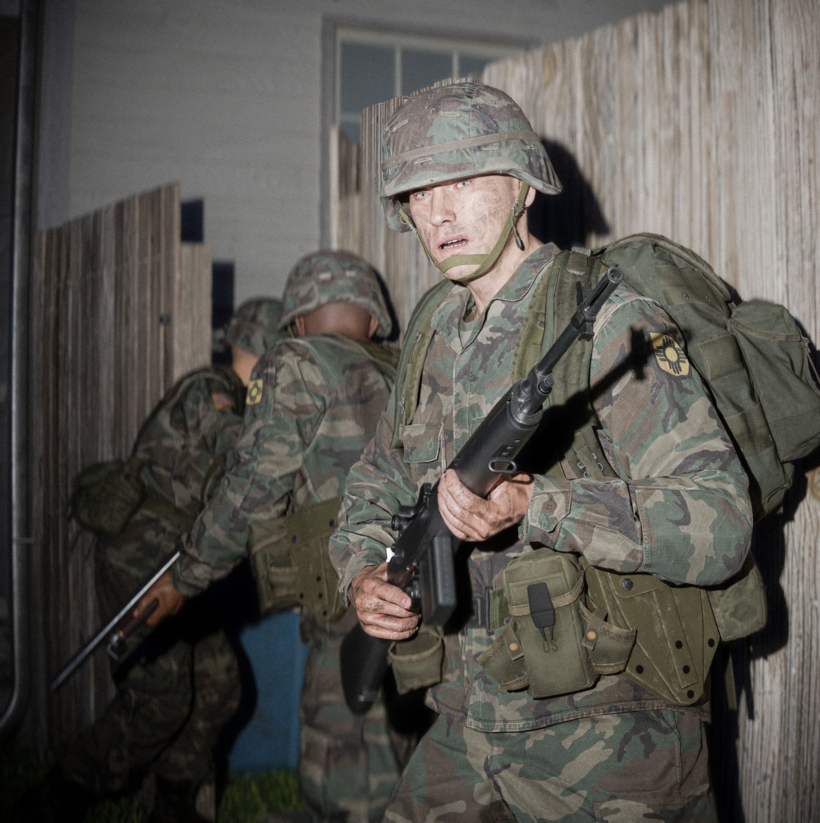 Viper04191's tweet photo. National Guard containing the extraterrestrial crisis in New Mexico.

Photo: Liam Tala, 2001, CMGE Studio.

#Blender #HalfLife https://t.co/f39pZquAEH