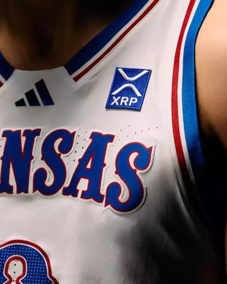 Learfield's tweet photo. A jersey patch can anchor a partnership that reaches well beyond the uniform. Learfield’s Allison Fillmore @allit23 explores what’s driving the rise of jersey patches and other prominent branding assets in @NACDA’s digital magazine.

Read: https://t.co/zIhws7tb5l

#CollegeAthletics