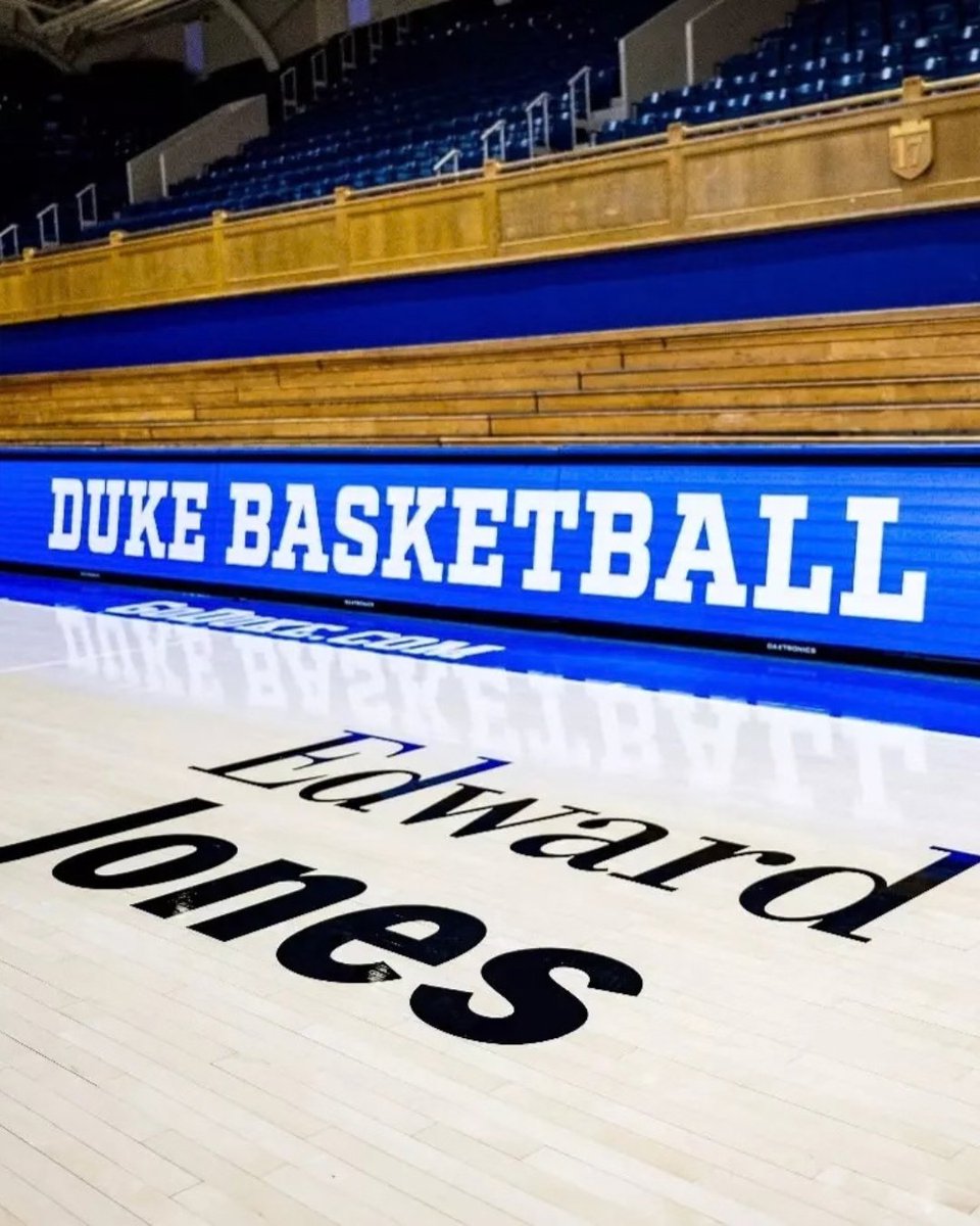Learfield's tweet photo. A jersey patch can anchor a partnership that reaches well beyond the uniform. Learfield’s Allison Fillmore @allit23 explores what’s driving the rise of jersey patches and other prominent branding assets in @NACDA’s digital magazine.

Read: https://t.co/zIhws7tb5l

#CollegeAthletics