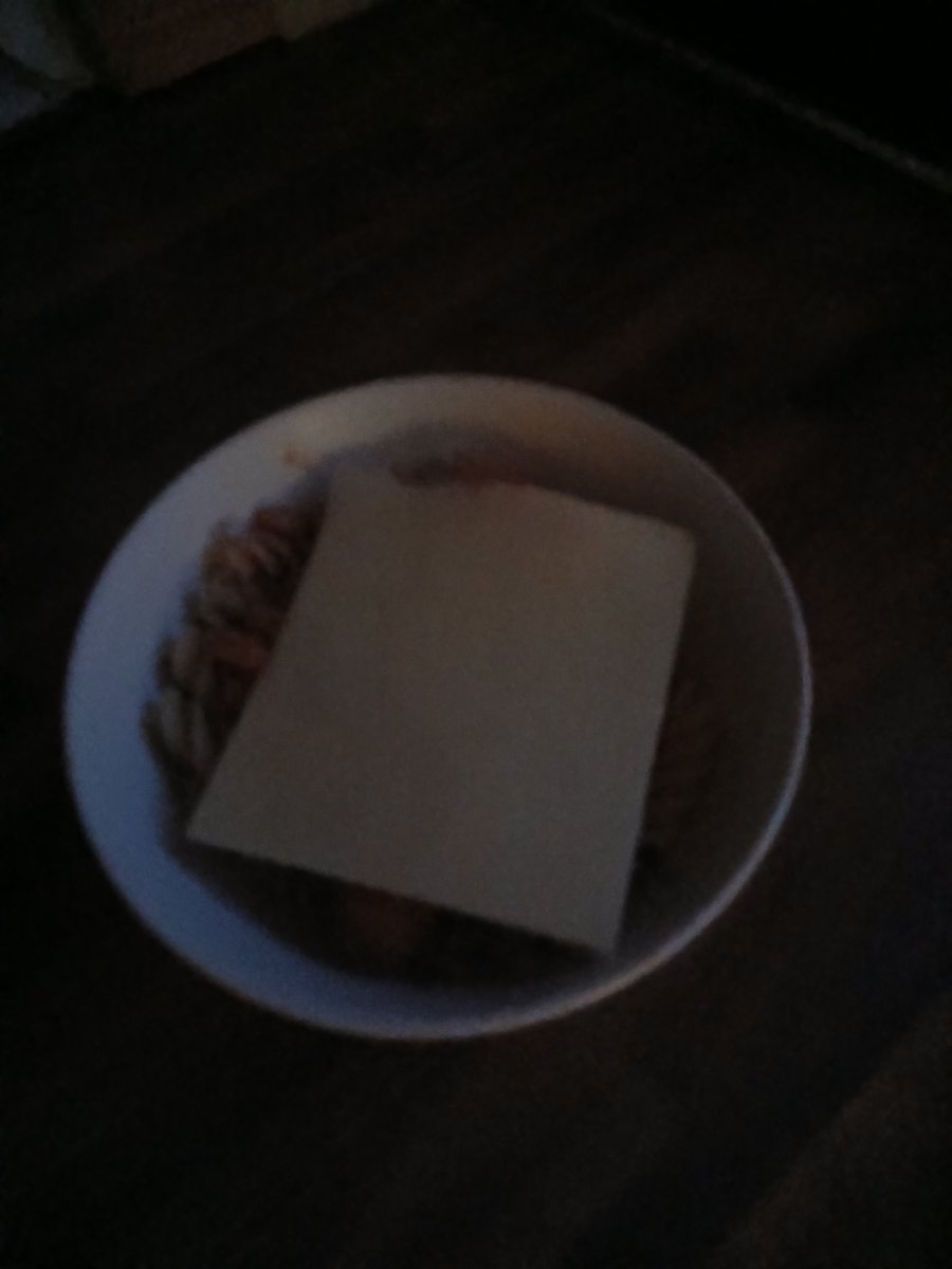 1VlCTORYROYALE's tweet photo. Rate the meal https://t.co/ZV51YDvPQE