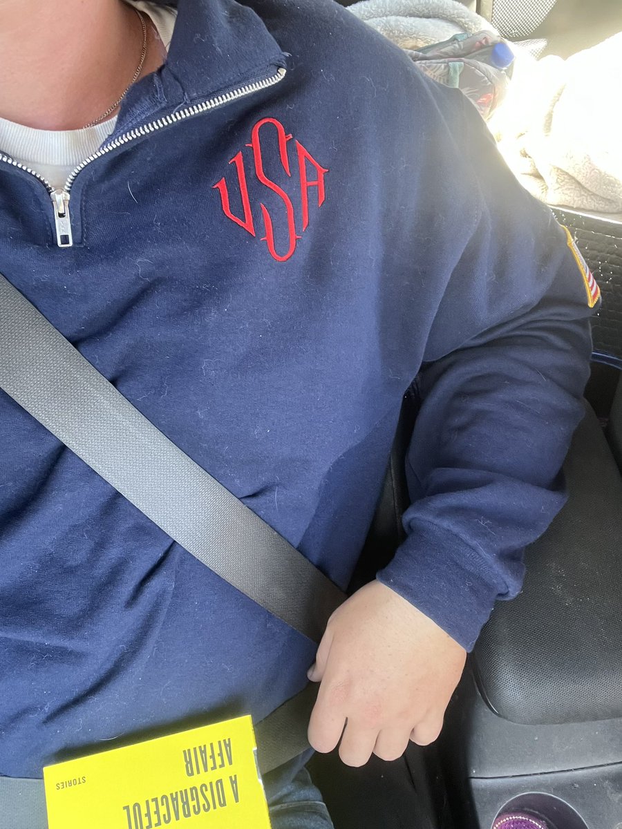 GuitarGroyper28's tweet photo. Shoutout Barnes and Noble Groyper for the compliment on my quarter zip today! We are in your bookstores nigga https://t.co/8f3wtII48I