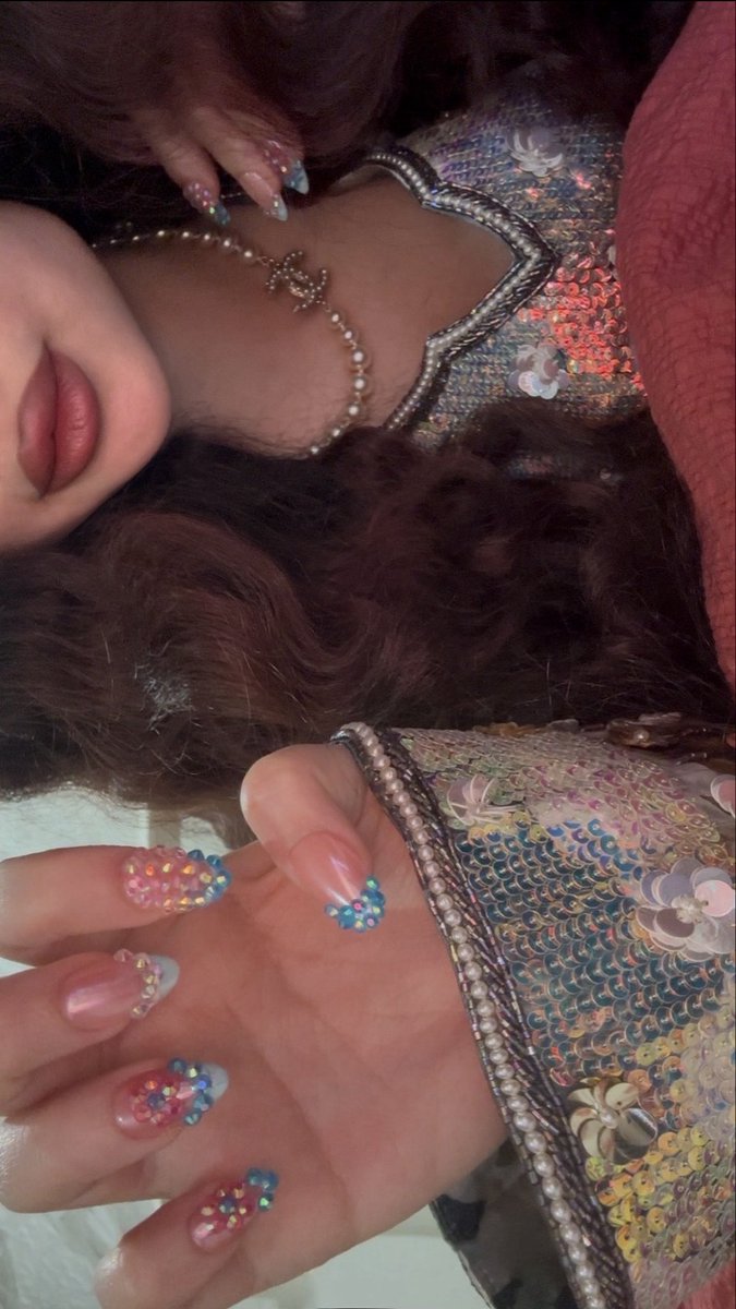 7raghad882's tweet photo. متمادية بالحلا ♡𝓗𝓮𝓵𝓵𝓸 𝓴𝓲𝓽𝓽𝔂 ♡ https://t.co/6dvdYl1b27