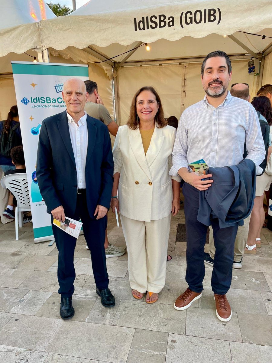 idisbaib's tweet photo. 🔬✨ Avui la ciència ha sortit al carrer amb la #NitRecerca2026!
Des de l’IdISBa hem compartit experiments, contes i curiositats sobre ciència i salut. 🧬🧪

❤️ Gràcies per acostar-vos-hi! https://t.co/F9VqJb4I7b