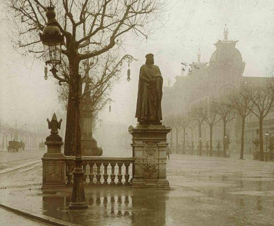 historiesdebcn's tweet photo. 1⃣ Originalment, el passeig Lluís Companys era com un saló de la fama de Catalunya, amb escultures de catalans il·lustres com Guifré el Pilós, Roger de Llúria, Ramon Berenguer el Vell o Rafael Casanova.

La majoria d'aquestes figures van desaparèixer durant la Guerra Civil. https://t.co/bwoWEgMLcW