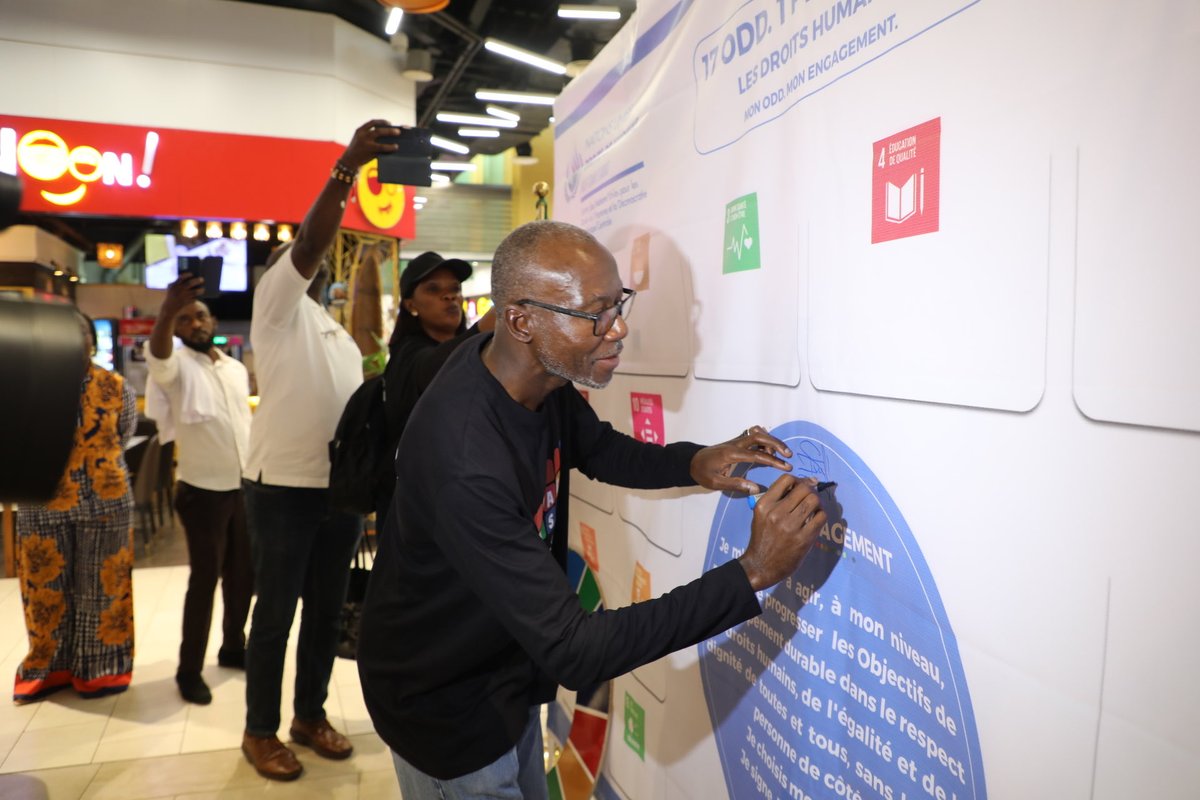 UN_Cameroon's tweet photo. Opening the #SDGWeekofAction at #PlaYce, Yaoundé! 🇺🇳🇨🇲

UN Resident Coordinator @IssaSanogoUN, joined by a MINREX representative &amp; the Head of the UN Human Rights Centre for Central Africa, is engaging with youth, NGOs &amp; partners to inspire action for the SDGs &amp; the 2030 Agenda. https://t.co/ZsL3aLB25q