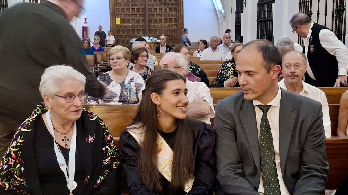 PPAytoVLL's tweet photo. 🔵 El concejal @pellitero ha acompañado hoy a los miembros y amigos de la Casa de Segovia en Valladolid en su tradicional celebración del Día de la Fuencisla, que ha comenzado con una misa en la céntrica iglesia de San Felipe Neri. https://t.co/K6Q6LYSMJf