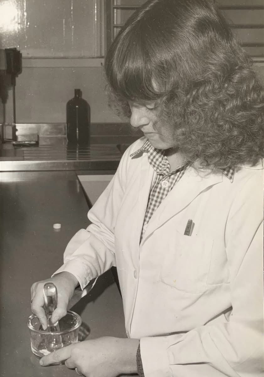 WhitchurchHosp's tweet photo. Looking back on #WorldPharmacistDay 

Here are some vintage #pharmacists at Whitchurch Hospital

The Pharmacy display for the Centenary in 2008

#whitchurchhospital 
#pharmacylife
#whitchurchhospitalcardiff
#whitchurchhospitalhistoricalsociety
#pharmacy
#WPD2026 https://t.co/acx9hJJ5J5