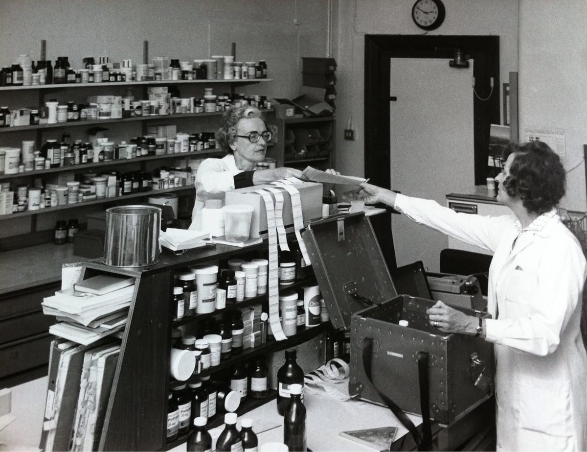WhitchurchHosp's tweet photo. Looking back on #WorldPharmacistDay 

Here are some vintage #pharmacists at Whitchurch Hospital

The Pharmacy display for the Centenary in 2008

#whitchurchhospital 
#pharmacylife
#whitchurchhospitalcardiff
#whitchurchhospitalhistoricalsociety
#pharmacy
#WPD2026 https://t.co/acx9hJJ5J5