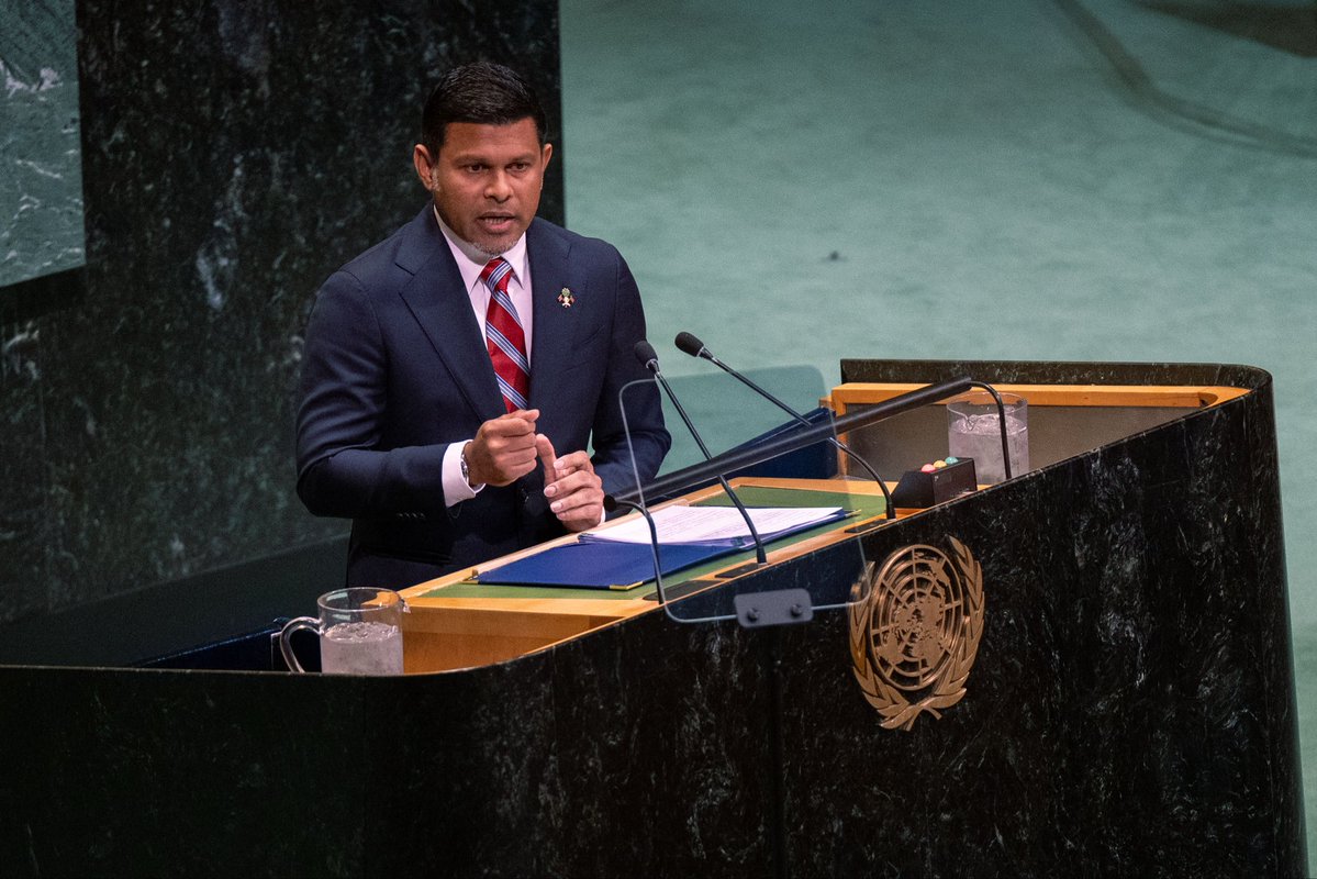 HucenSembe's tweet photo. 🇲🇻🇺🇳
Today, I feel incredibly proud to have had the opportunity to stand before the 81st United Nations General Assembly and speak on behalf of the Maldives. To stand on one of the world’s most important platforms and speak for my country is an honour I will carry with me.

But beyond the honour, I feel the weight of that responsibility. For SIDS like the Maldives, platforms like the UN are vital. They give every State a voice, large or small. With that voice comes a responsibility to speak for our people, to make ourselves heard, and to make our place at the table count.

First Photo: ©️ UN Photo/Loey Felipe
