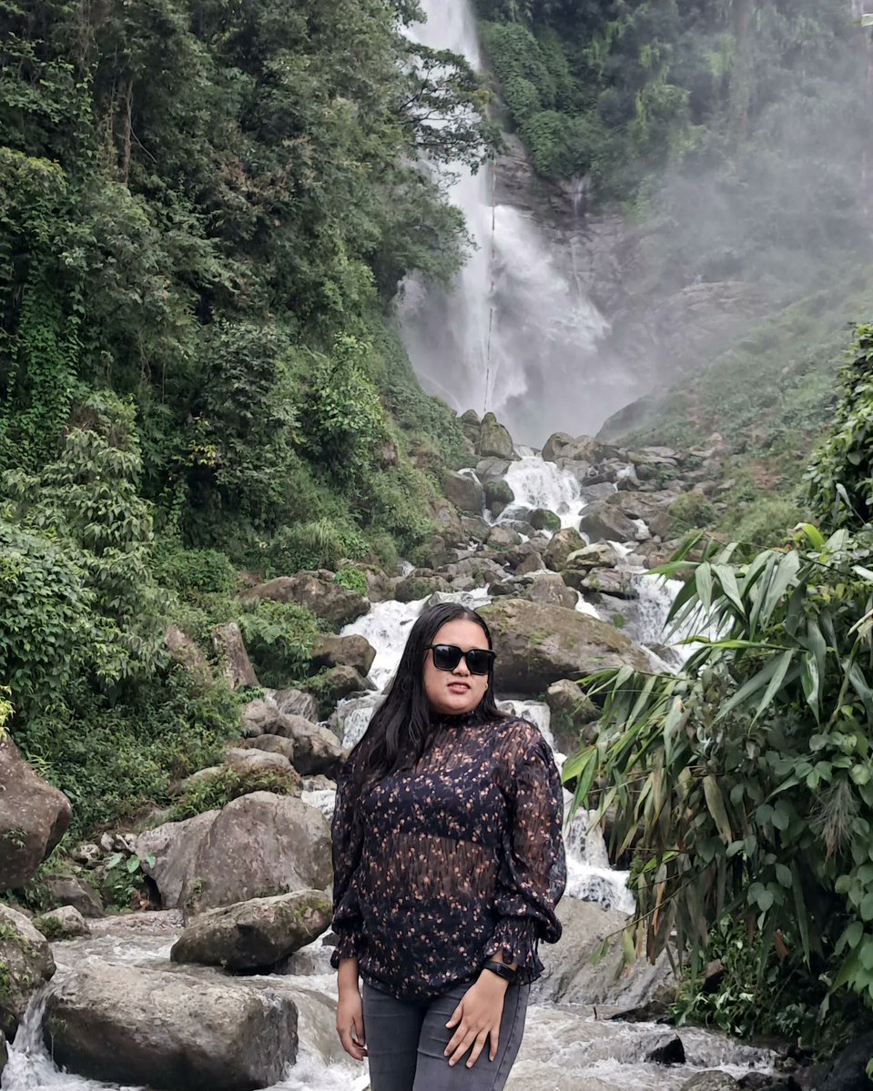 MaynardGryhgx's tweet photo. Lauke Jharna, also known as Chahare Jharana, is just 30 km from Kathmandu in Nuwakot. From Gurje Bhanjyang, follow the signboard, drive 4 km off-road, then hike 15��20 minutes. https://t.co/cQqnv4WTZV