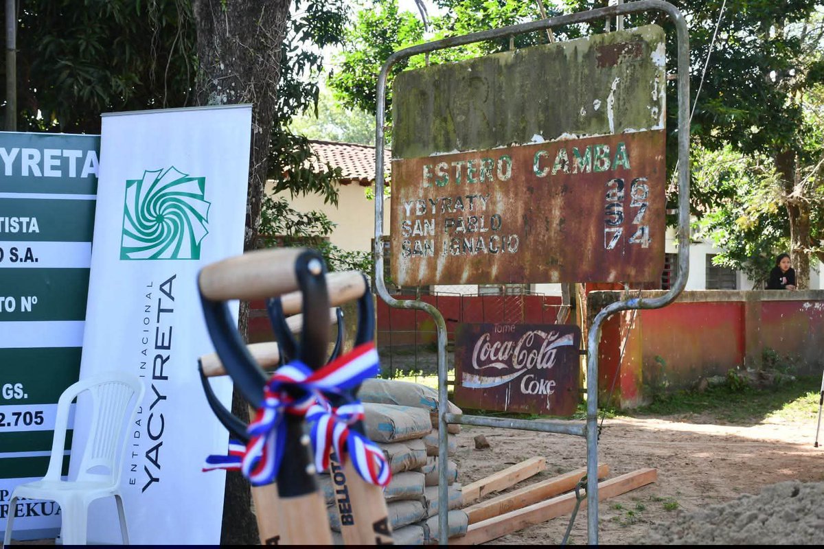 Luisbenitez_py's tweet photo. #Ñeembucú En Estero Camba, iniciamos la construcción de una Planta de Agua, que incluye trabajos desde toma de agua, tratamiento, reservorio, tanque elevado y la instalación de toda la red p/ 200 vecinos de la compañía!

Compromiso del Gobierno Nacional a través de la @ebypy ! https://t.co/zNRSVV0HMZ