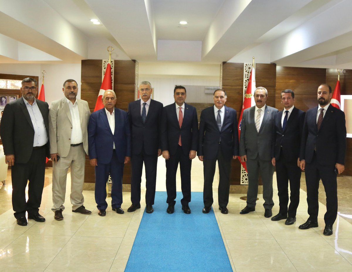 Atilla__Aksoy's tweet photo. TBMM Kamu Denetciliği Kurumu Eski Başdenetcisi Sayın Şeref Malkoç, 26. ve 27. Dönem AK Parti Kahramanmaraş Milletvekili Sayın Celalettin Güvenç ve beraberindeki heyet, İl Emniyet Müdürlüğümüzü ziyaret ettiler.

Nazik ziyaretlerinden dolayı kendilerine teşekkür ederim.

#ziyaret
#sanliurfa