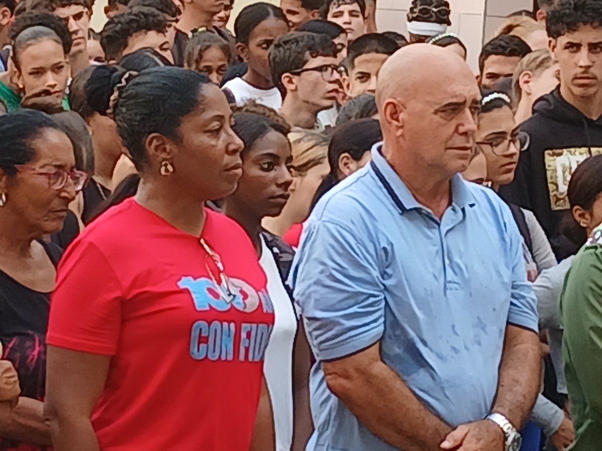 EducaMaya's tweet photo. Día Nacional de la Defensa en IPU Juan Borrel #Mayabeque con la presencia de autoridades del Gobierno y Partido. 
#EducaciónMayabeque
#LaPatriaSeDefiende
#100AñosConFidel
@delgado_orialis @EducaMaya @BequeMaya @edelso_ramos @ManuelAgui21532
@valdes_ham16009 https://t.co/K6Ip6d9xYp