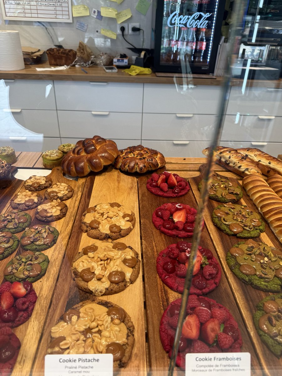 dyya953's tweet photo. Une Boulangerie avec un grand B https://t.co/9x62OgTS2J