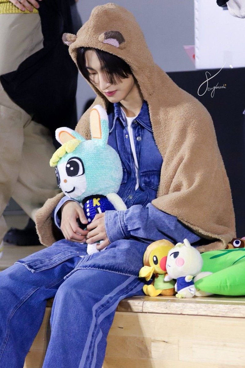 hwa_won_'s tweet photo. 오늘 스위치 뒤적이다가 생각난
잇힝~! 동숲 떵화 !!! https://t.co/Pyde7k13Sc
