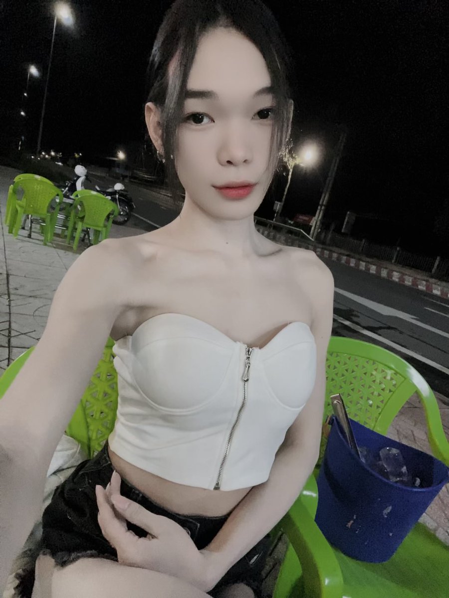 bebocute84's tweet photo. có ai ở tra vinh hg https://t.co/k54EyHlaLO