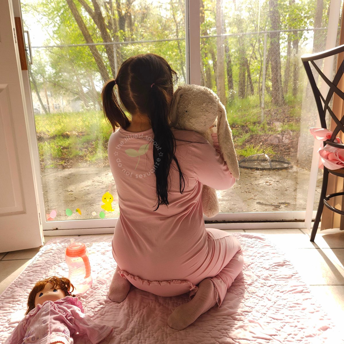 ittlest_sprout's tweet photo. Sun-showers &amp; snuggles! ☀️🌧
My absolute favorite pictures <3

#agere #ageretwt #ageregression #littlespace https://t.co/1OGNnNP0Mr