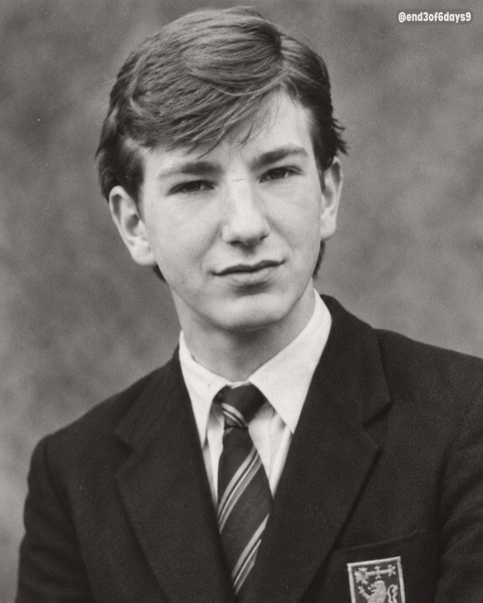 end3of6days9's tweet photo. I'm not sure I would've gotten this one. 😂

Do you recognize him? https://t.co/57YOCJ1leA
