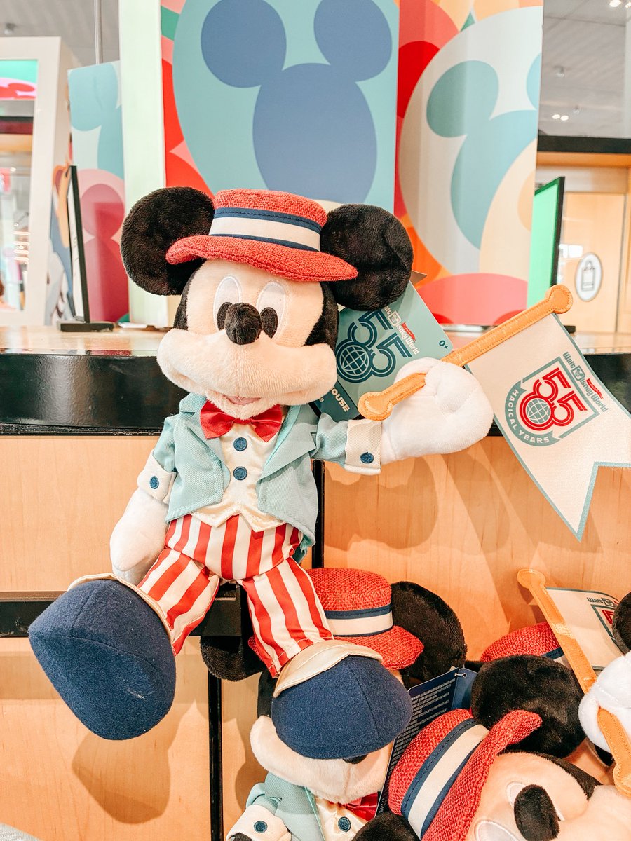fourthemeparks's tweet photo. WDW 55th Birthday anniversary merch drop! 💗✨🎩 We are lovin’ this Mickey Mouse 55th plush —available now at Epcot’s Creations Shop and Magic Kingdom’s Emporium @waltdisneyworld
#fourthemeparks #disneyworld55 #disneyworld https://t.co/CHGb8hsYhf