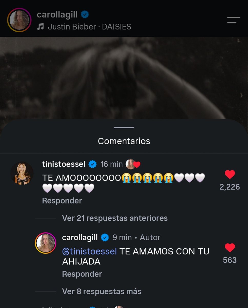 mylovefortys's tweet photo. Chicas tini va a ser la madrina de la hija de Carola,perdón pero soy llanto😭❤️❤️ https://t.co/yXVyyCgr0i