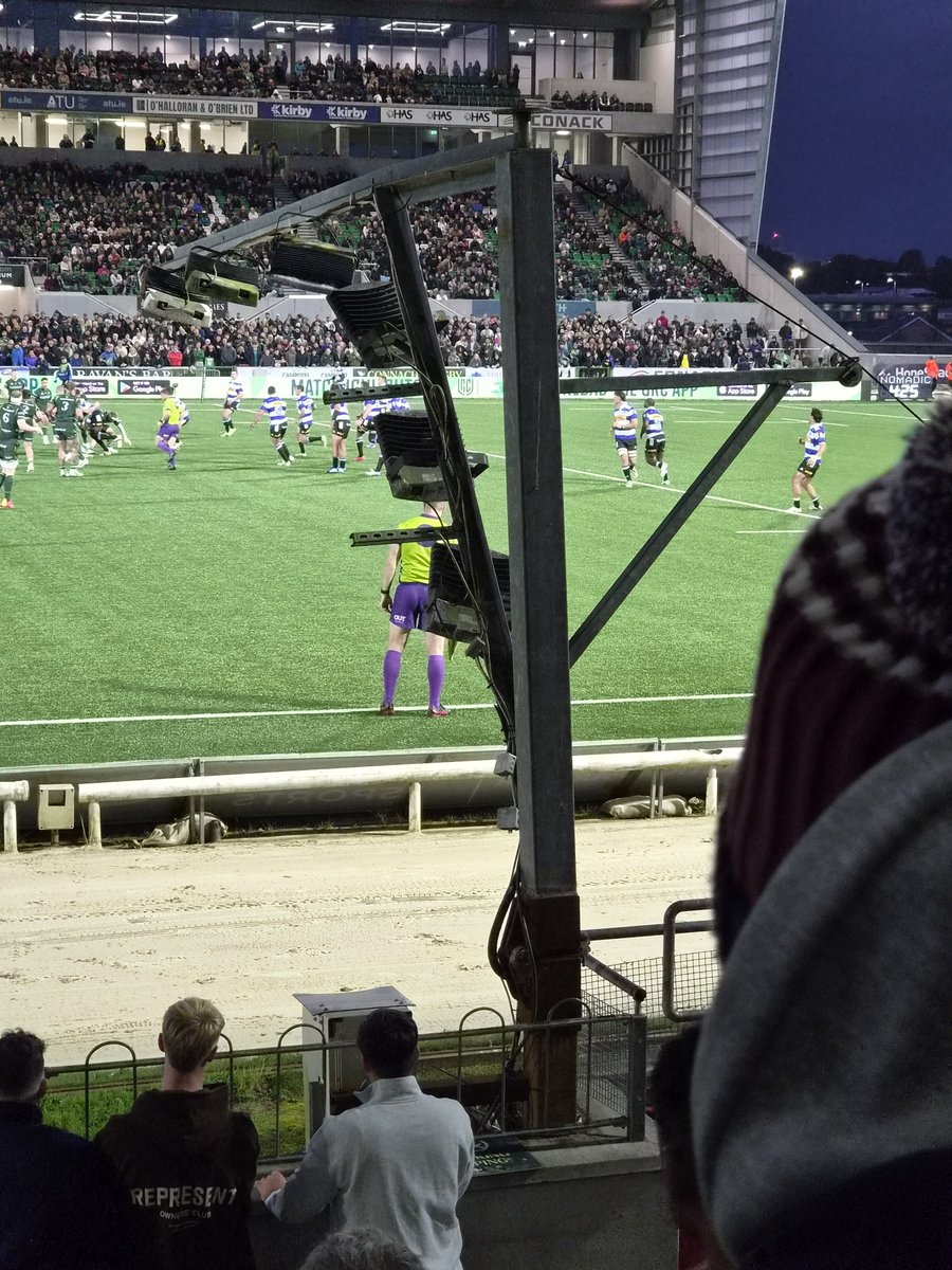 TarmeyJason's tweet photo. @connachtrugby did someone forget there job this evening ? https://t.co/60MGc0bObW