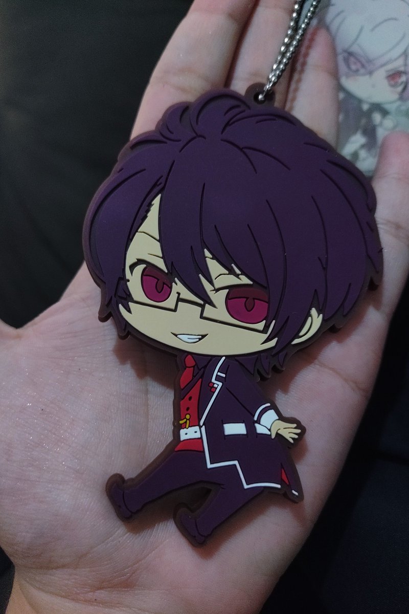 Knighteotonio's tweet photo. esse Reiji é ENORME, quase do tamanho da minha mão https://t.co/6r2HNw1BoP