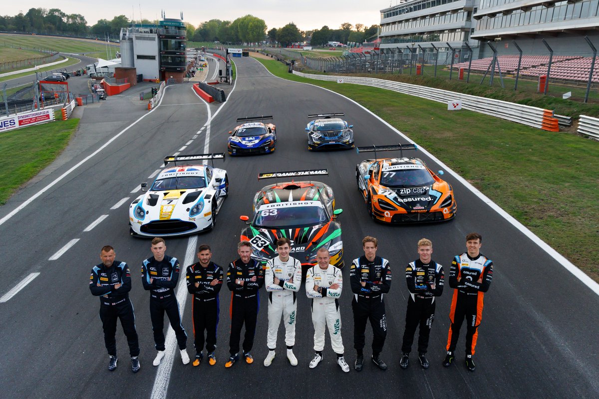 BritishGT's tweet photo. GT3 title contenders: READY!

#BritishGT 👑 #BattleOfBrands https://t.co/jsFGTuhHUv