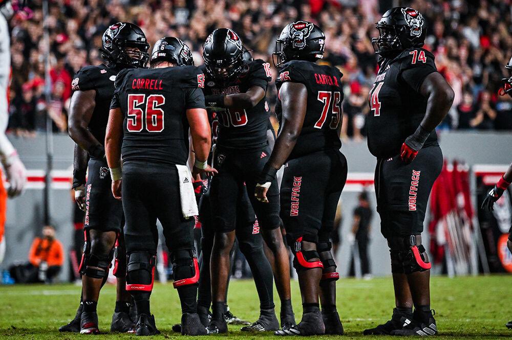 FCRecruits's tweet photo. LETS DISCUSS RECRUITING 

C/o 27, 28, 29 &amp; 30! If You Are Interested In Being Recruited By North Carolina State University ( @PackFootball ) COMMENT film, RETWEET &amp; DM us. We Are Sending Over Playmakers For Evaluation.

Coaches &amp; Parents Reach Out!

#TheHomeOfRecruiting🏭 https://t.co/SNiAGIq8CR