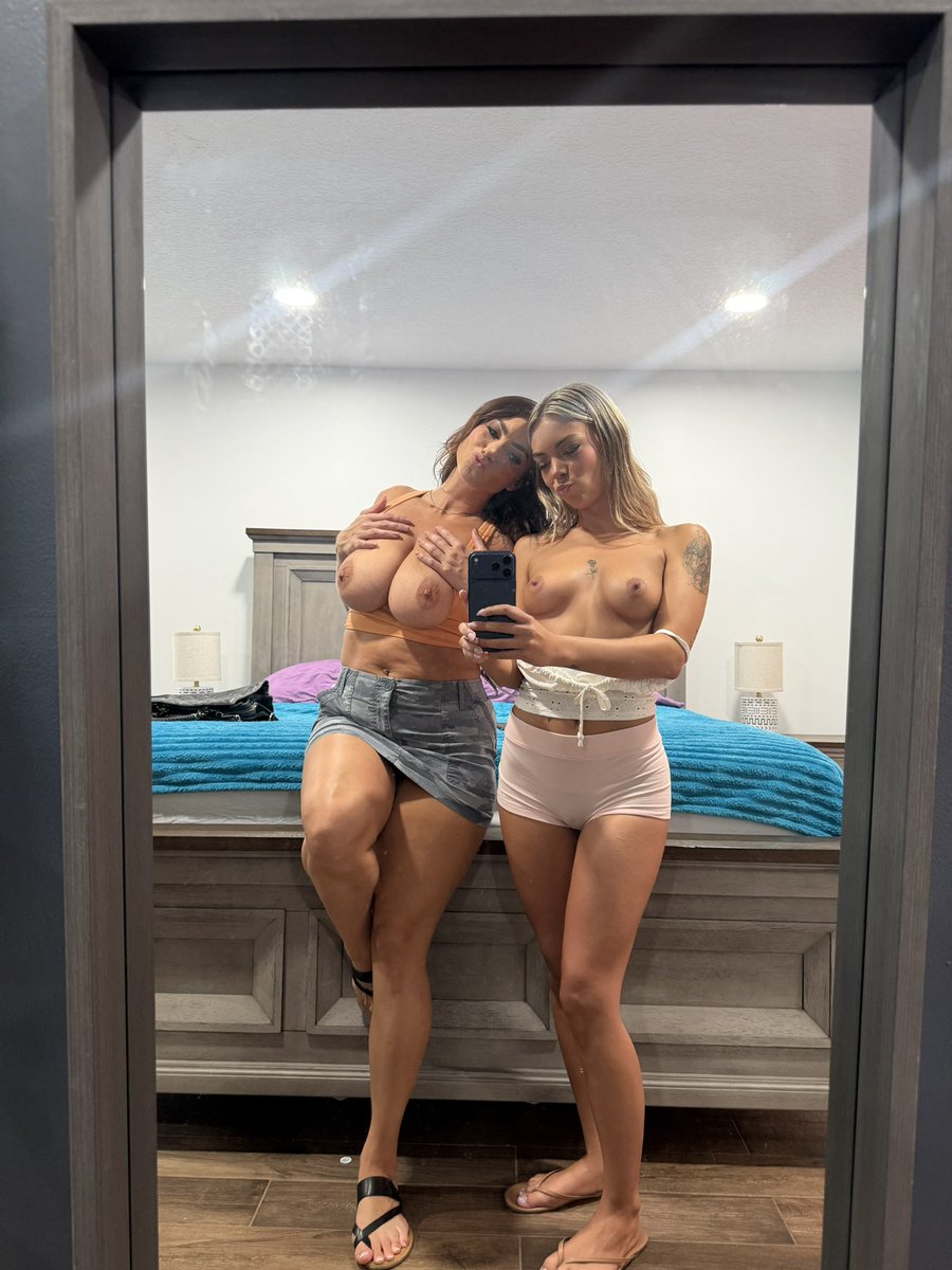 daisy_vex's tweet photo. On set with @BangBrosStudios with my stepmom @LuxeLolabunny 🫶🏼💕 https://t.co/aLr90AjrEM