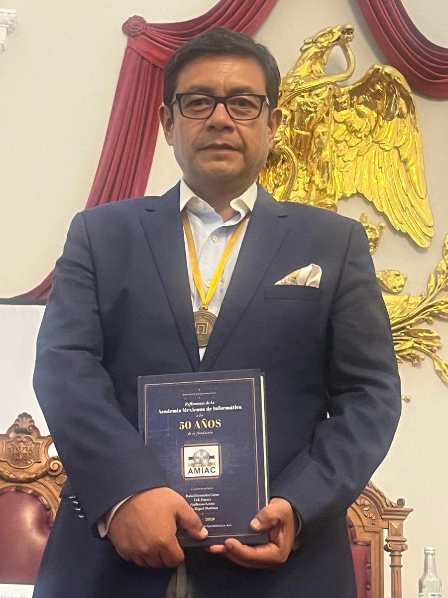 AuraBuap's tweet photo. La @BUAPoficial presente en los 50 años de la AMIAC 🇲🇽💻

En el libro conmemorativo participa Ing. Raúl Miranda, Director de Alta Tecnología de @AuraBuap, con el capítulo “Humanidades Digitales: hacia un modelo de conocimiento aumentado en el estudio del patrimonio cultural”.

Una reflexión sobre cómo la #IA puede ampliar nuestra capacidad de investigar, preservar y democratizar el patrimonio, sin sustituir el juicio humano.