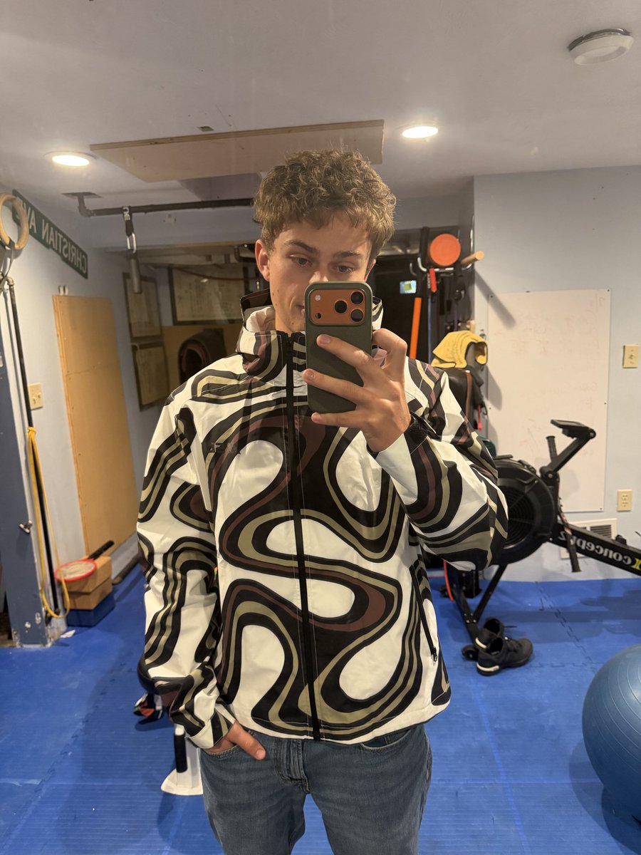 spxncerlb's tweet photo. Cool jackets I made ⚽️ https://t.co/dwlD1y0lw1