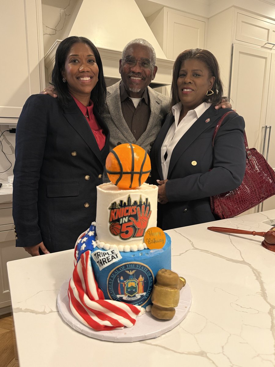 GregMeeksNYC's tweet photo. On my birthday today, I am especially grateful for my family, my team, and the people of Queens who let me do this work. 

Thank you for the trust you place in me, I don’t take it lightly. Still fighting and still have more to do. https://t.co/4DHS4wMsti