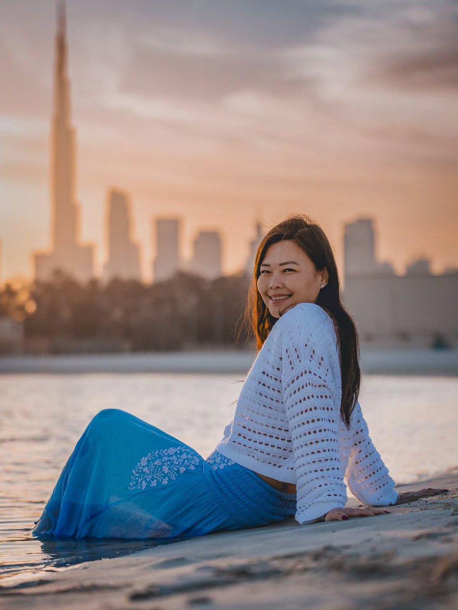 KitVentre's tweet photo. She smiled. Dubai glowed. Neither needed a reason. Wednesday, 3 April 2024 | 05:28 UAE time
Dubai, UAE
Canon EOS R5 | 70–200mm | f/2. 8 | 1/1000s | ISO 125 https://t.co/38JD37Sb8I