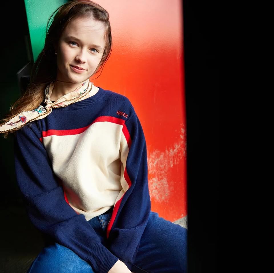 botica2's tweet photo. Het nieuwe schooljaar staat voor de deur! Start in stijl met een coole sweater van Petites étoiles. Vandaag doorlopend open van 10 tot 18 uur, met heel wat nieuwe collectie. Tot snel! Ellen https://t.co/IzaGUnAPS9