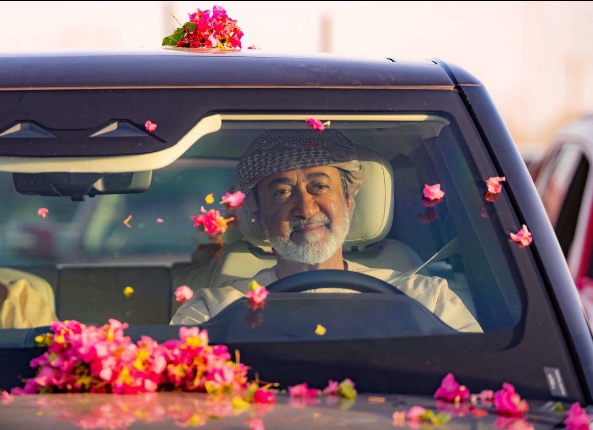 mFReN1tfgpDtjR9's tweet photo. أنتَ تاجٌ لعُمان 🇴🇲 https://t.co/a3B6Fair3g