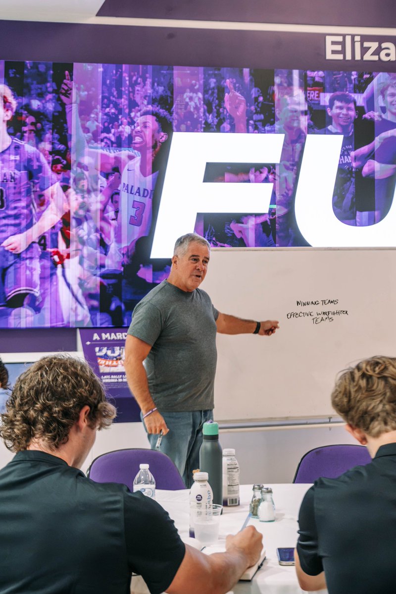 FurmanMBB's tweet photo. FURther the MAN Friday! Thankful for Major General (Ret.) Chris Ballard and the time he has poured into our team to help us become a stronger unit!

#ALLDIN // #BetterTogether https://t.co/ygXGsNc2Nz