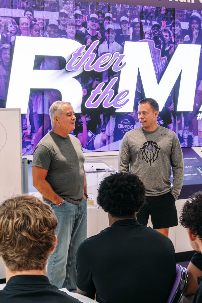 FurmanMBB's tweet photo. FURther the MAN Friday! Thankful for Major General (Ret.) Chris Ballard and the time he has poured into our team to help us become a stronger unit!

#ALLDIN // #BetterTogether https://t.co/ygXGsNc2Nz