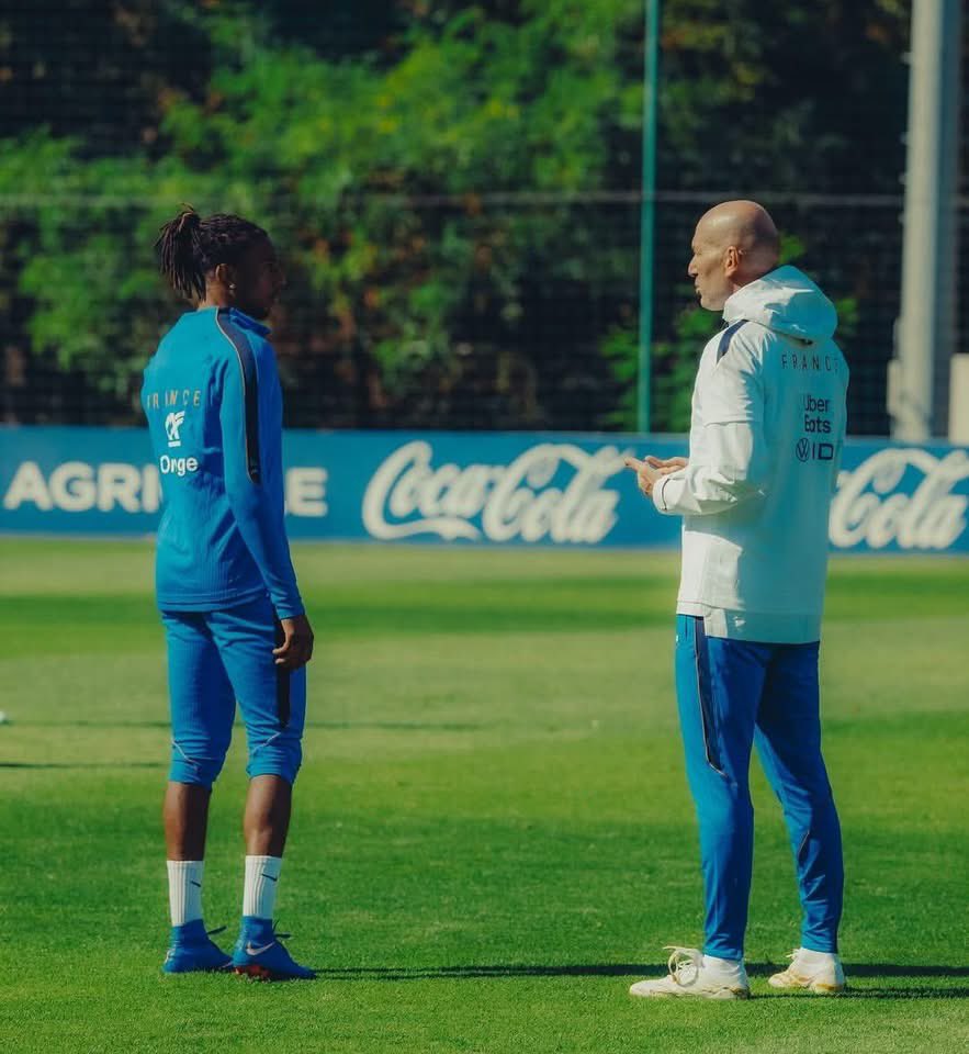 oliseX3's tweet photo. Olise x ZIDANE ⚽️ 🇫🇷 https://t.co/T6wwjcqKzu