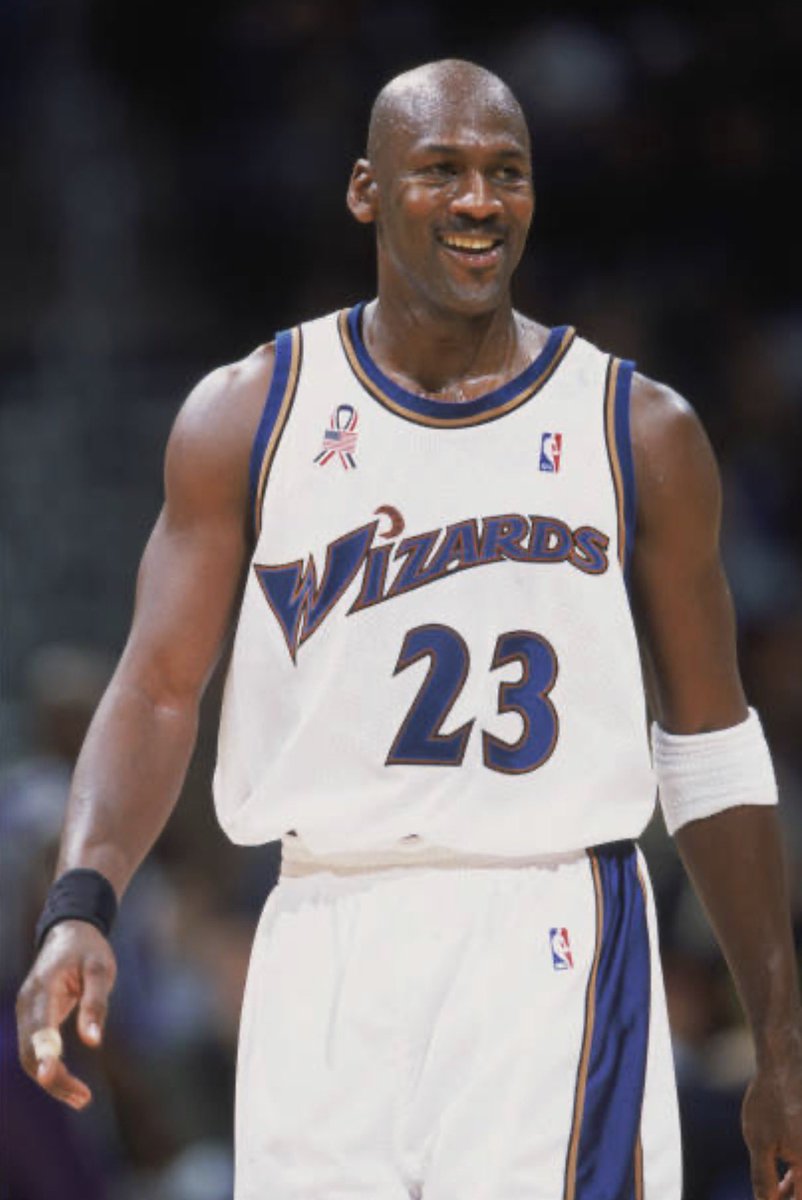 SleeperWizards's tweet photo. 25 years ago, Michael Jordan announced he was returning to the NBA as a Washington Wizard and would be donating his ENTIRE salary to relief and victim assistance for the families affected by the 9/11 tragedies. https://t.co/UdtSE4eSyp
