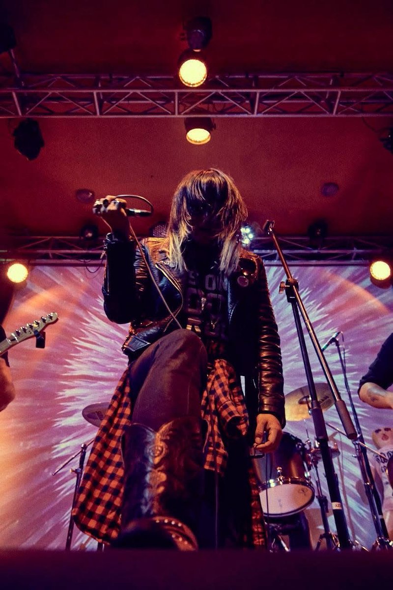 KamiRayne's tweet photo. This is when my band @dantehellhounds played at the Ozzy company in Bogota, Colombia 2016
📸: Miguel Mejia
#wearehellhounds 🐺🔥
#livemusic #photography #punk #metal #hardrock #indiemusic https://t.co/rlRiaO1Tc4