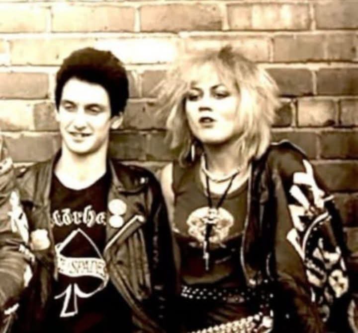 dirk7890's tweet photo. Shane Baldwin - RIP - The Original Drummer &amp; Beki Bondage - Vice Squad📸🥁🎶🎸🎤 https://t.co/W5IDdhi8ER
