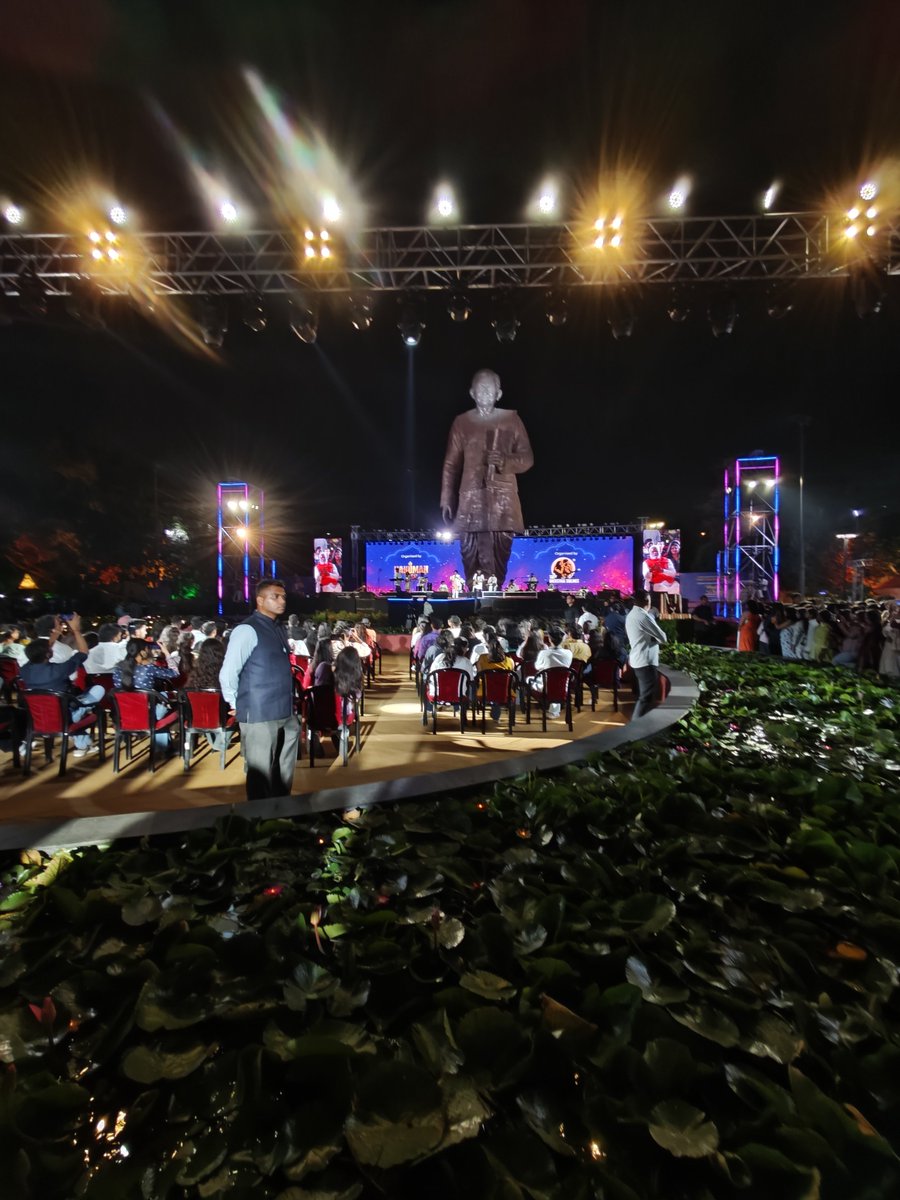 lovejainbjp's tweet photo. “Proud to be a part of the ‘Bhajan Clubbing’ evening celebrating Pandit Deendayal Upadhyaya Ji’s 110th Birth Anniversary, with Hon’ble PM Shri @narendramodi Ji. 🙏🎶”
#narendramodi #bhajanclubbing #delhi #newindia #genz #genzwithmodi #trending
@SPrakashBjpDel @BJP4Delhi https://t.co/XCz0YVB5qj